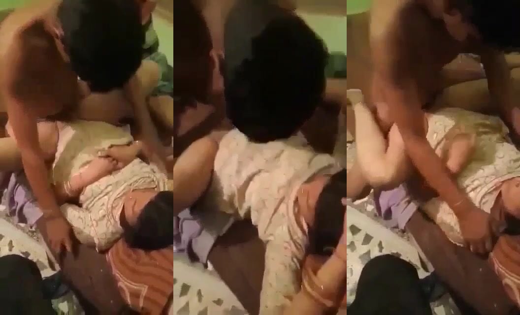 
                                          Dost k samne hi jawan ladke nai kiya randi ki chudai
                                      