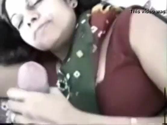 
                                          Bhabhi ne devar ka muh me liya
                                      
