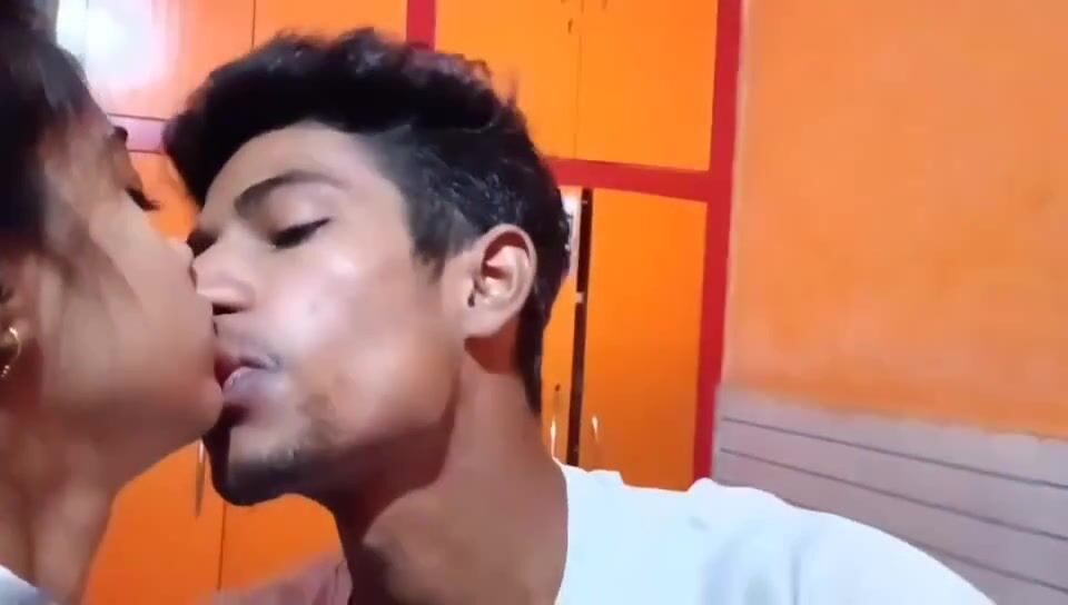 
                                          Slim college girl ki tight chut ki chudai ka desi teen sex
                                      