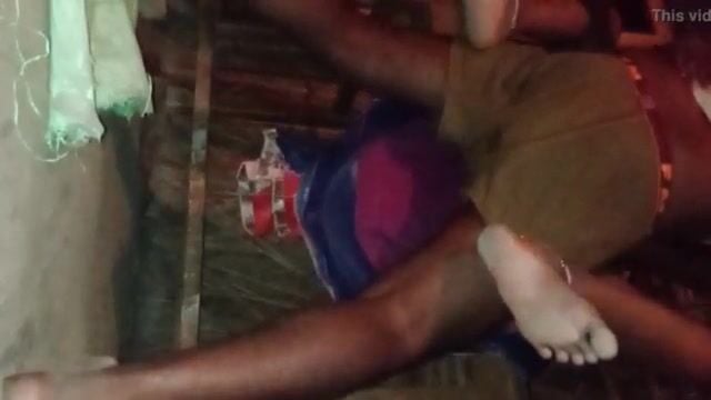 
                                          Raat ko dhai baje chachi ki chudai
                                      