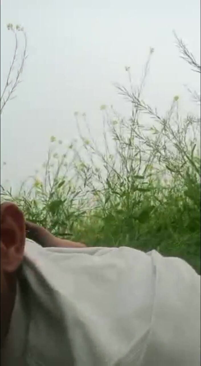 
                                          Village cheater bhabhi ki khet mai chudai with clear hindi audio
                                      