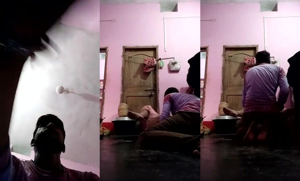 
                                          Maa baap k aane se bhai bahan chudai bich mai rok bhag gaye
                                      