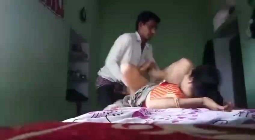 
                                          Jawan devar nai village sexy bhabhi ko ghodi banake choda
                                      