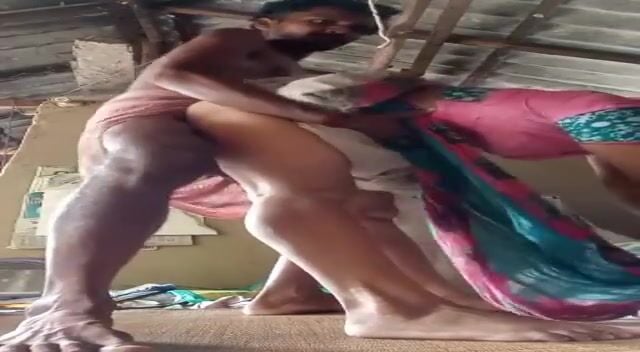 
                                          Ganv ki randi bhabhi ko choda ghodi banake
                                      