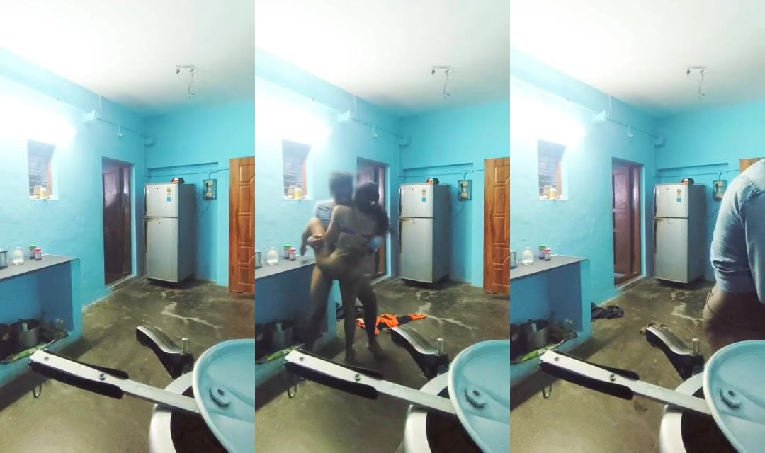 
                                          Kitchen k andar khade khade kiya kamwali ki chudai
                                      