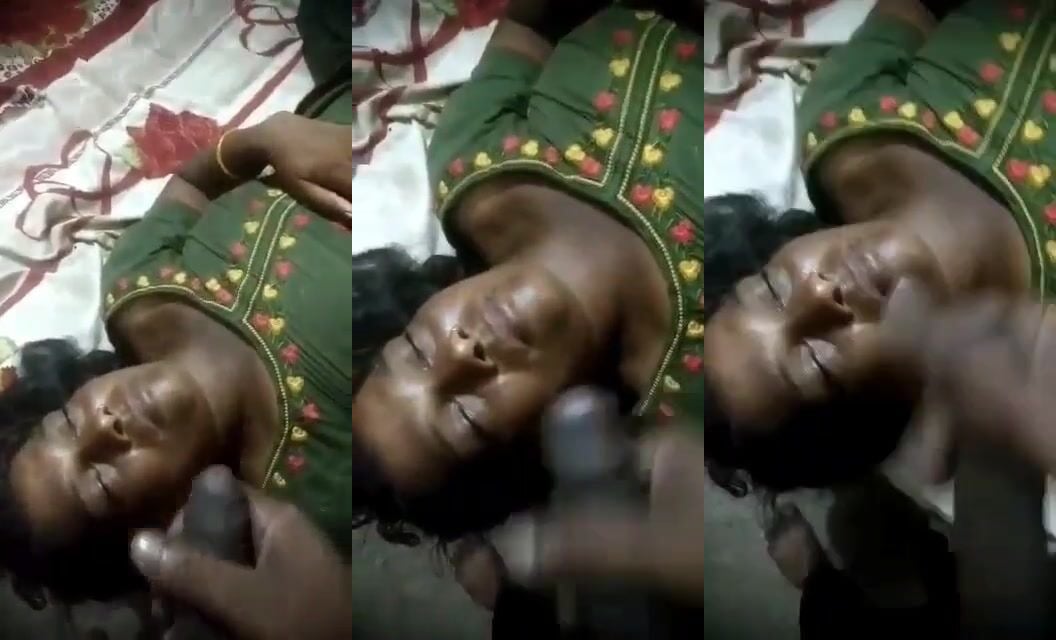 
                                          Gahri need mai soyi kamwali ke muh pe jhada maal lund hilaake
                                      