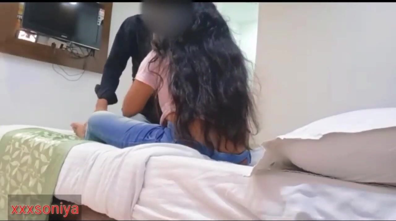 oyo rooms soniya bhabhi xxx hindi video