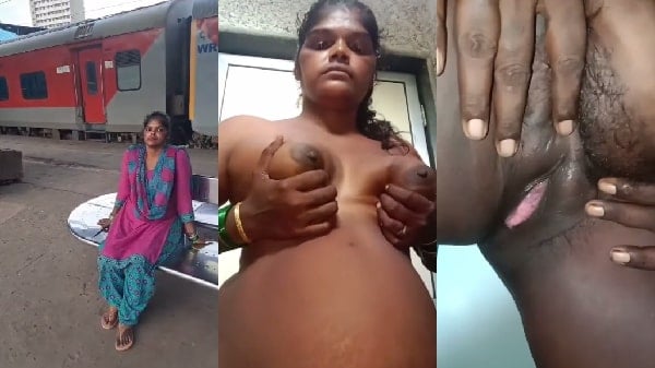 railway station k toilet mai ghus masterbet karti randi orat