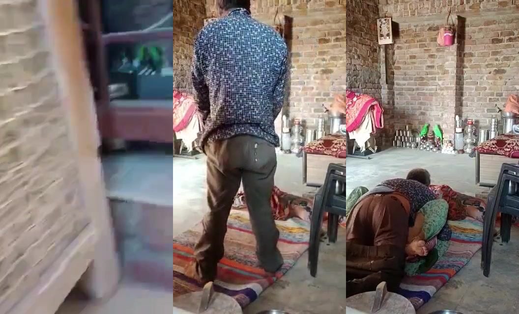 
                                          Gaanv ki randi bhabhi ki chudai karta majdur aadmi
                                      