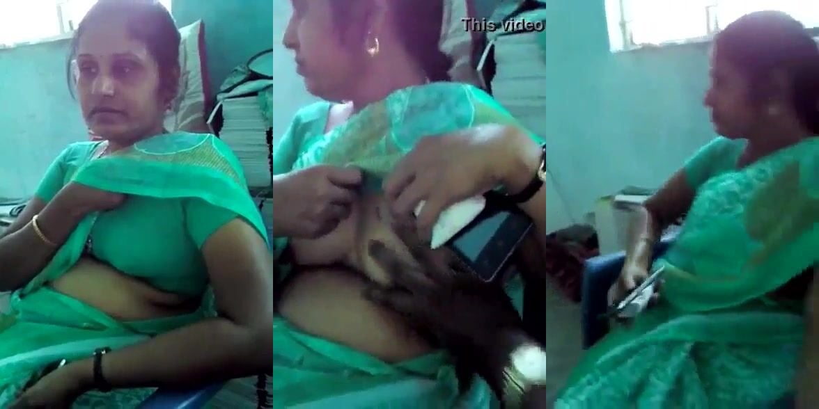 
                                          Tamil aunty boobs pressing
                                      